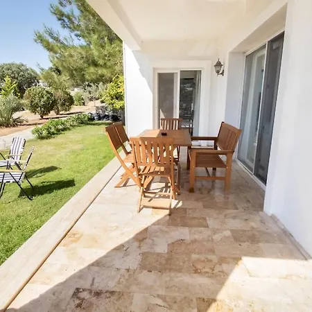 2 Bedroom House With A Fantastic View Of Gumusluk Appartement