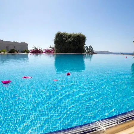 Apartment 2 Bedroom House With A Fantastic View Of Gumusluk *
